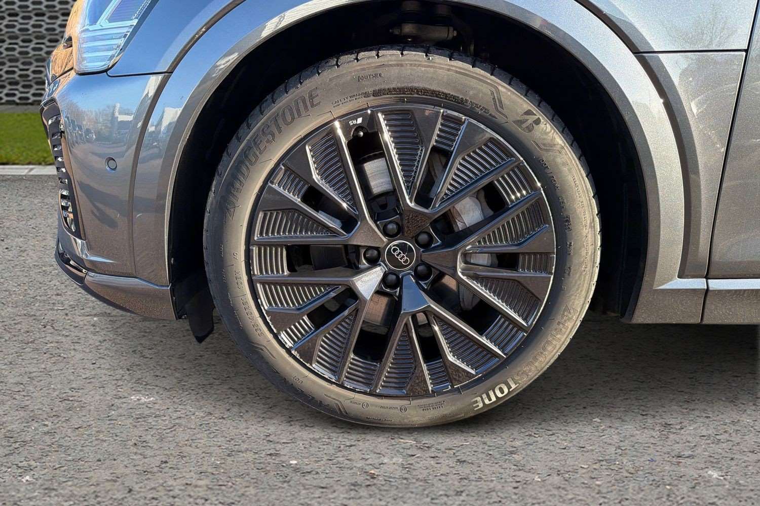 Used Audi Q8 2024 for sale - 76789436: Photo 9