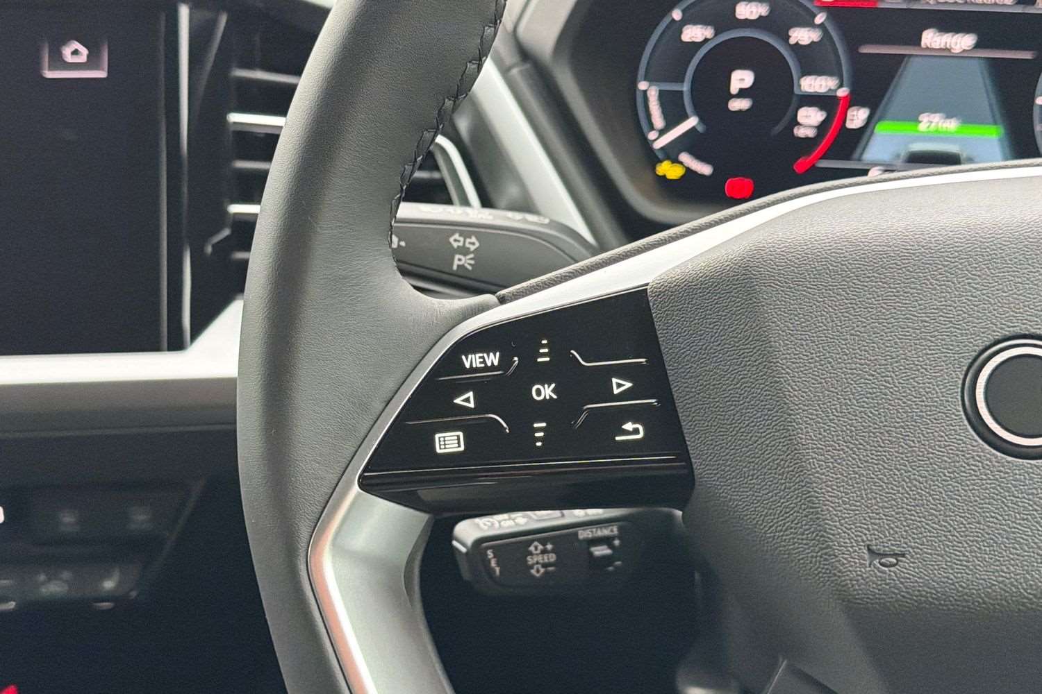 Used Audi Q4 e-tron 2025 for sale - 77540616: Photo 16