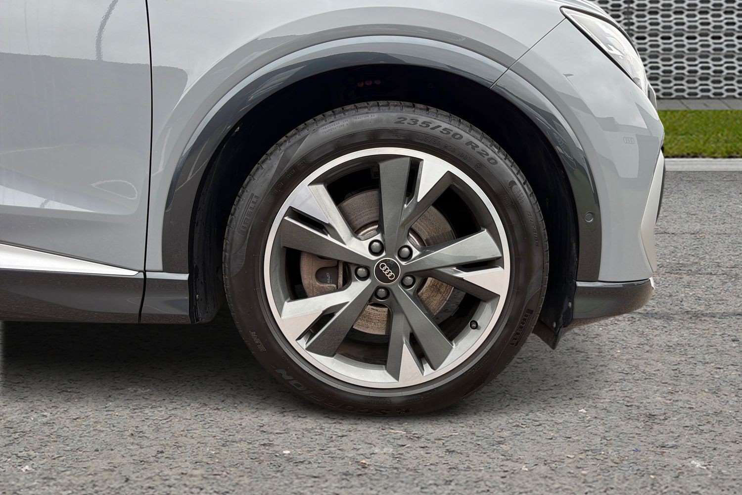 Used Audi Q4 e-tron 2024 for sale - 78161340: Photo 5