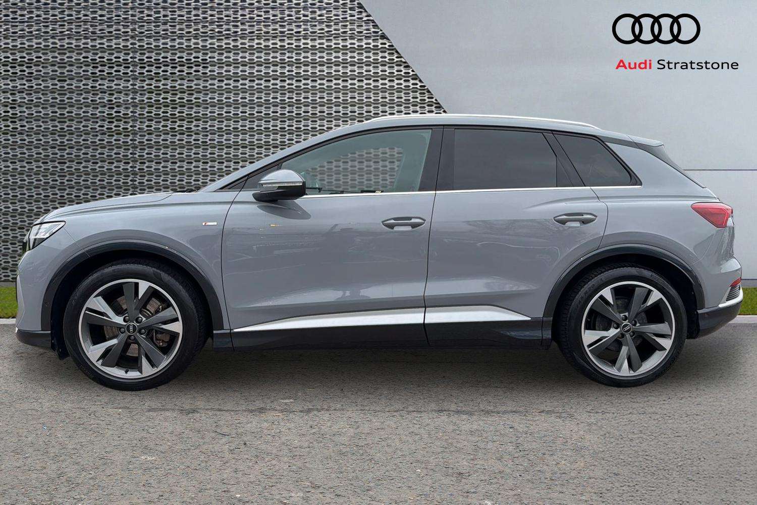 Used Audi Q4 e-tron 2024 for sale - 78161340: Photo 8