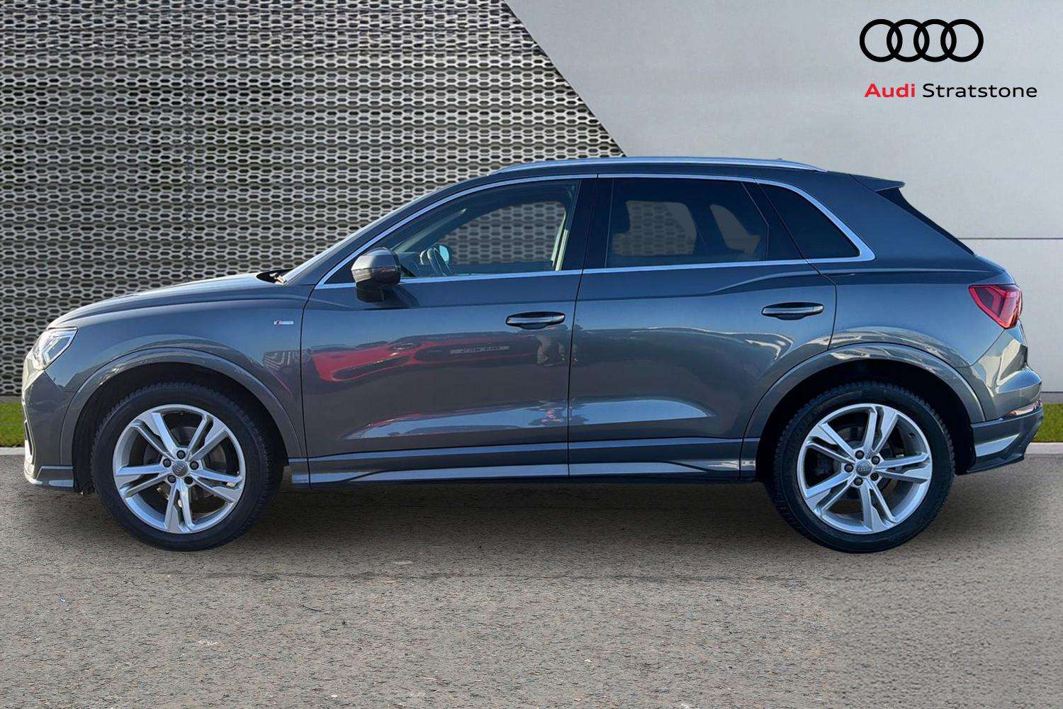 Used Audi Q3 2019 for sale - 76789344: Photo 8