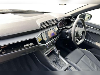 Used Audi Q3 2025 for sale - 76016203: Photo 2
