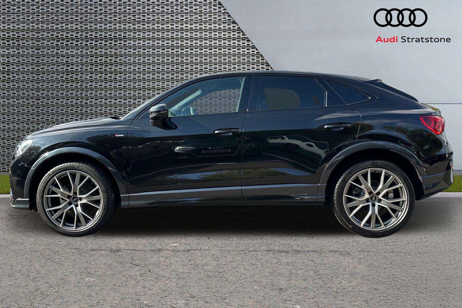 Used Audi Q3 2025 for sale - 76016203: Photo 8
