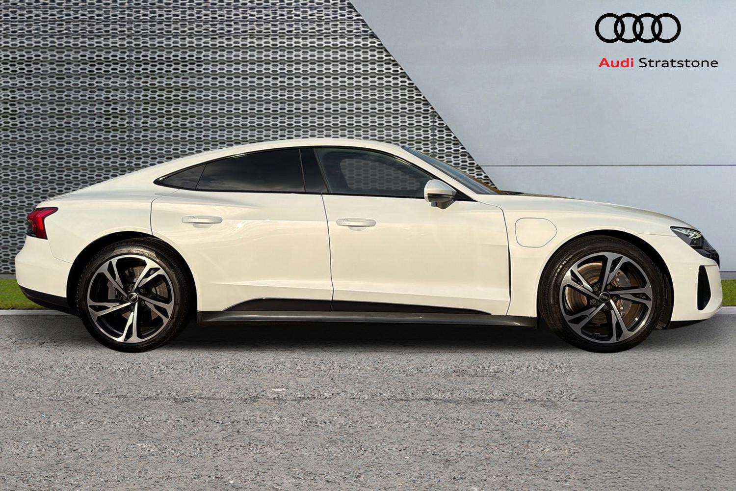 Used Audi e-tron GT 2022 for sale - 76141699: Photo 4
