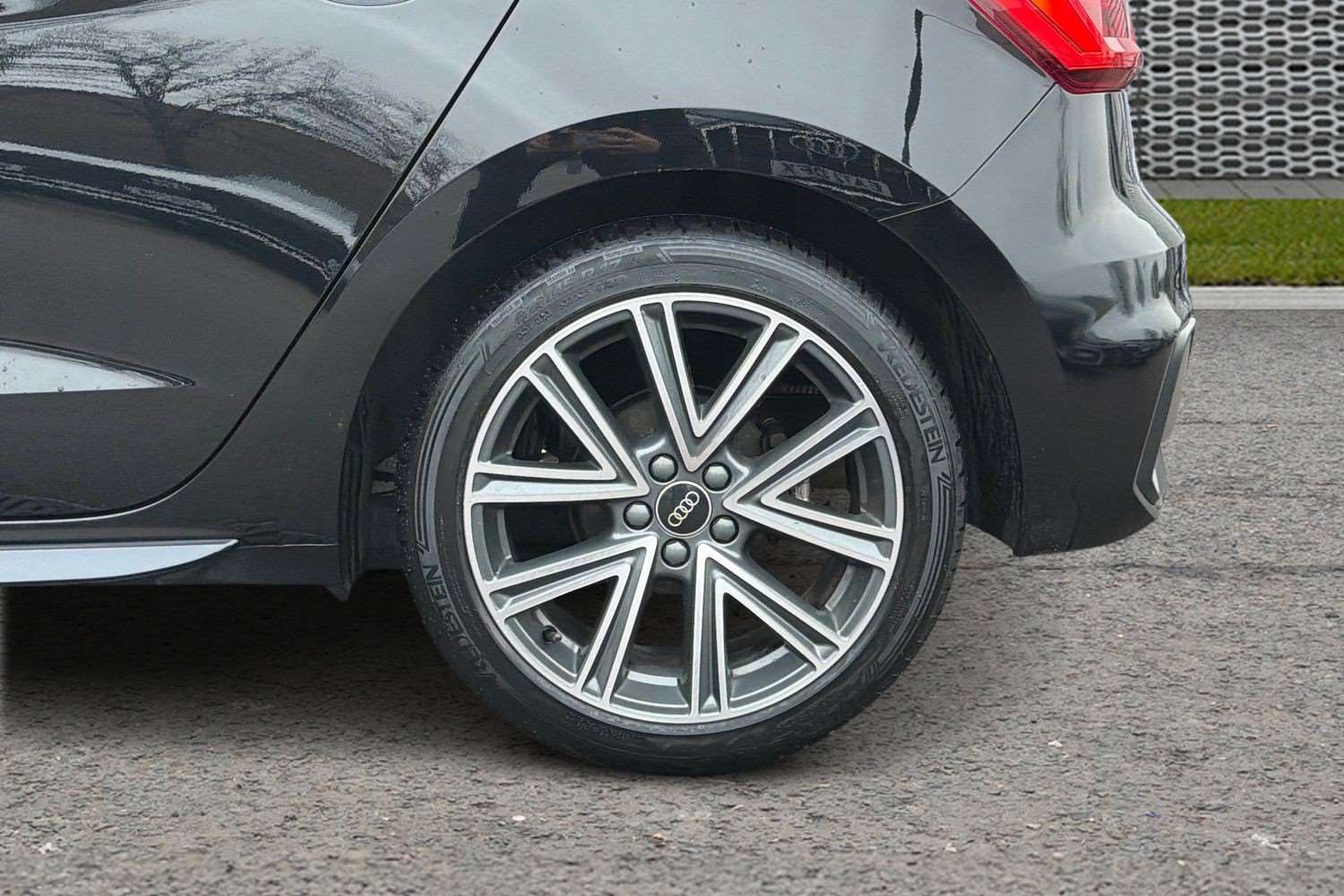 Used Audi A1 for sale - 77480641: Photo 9