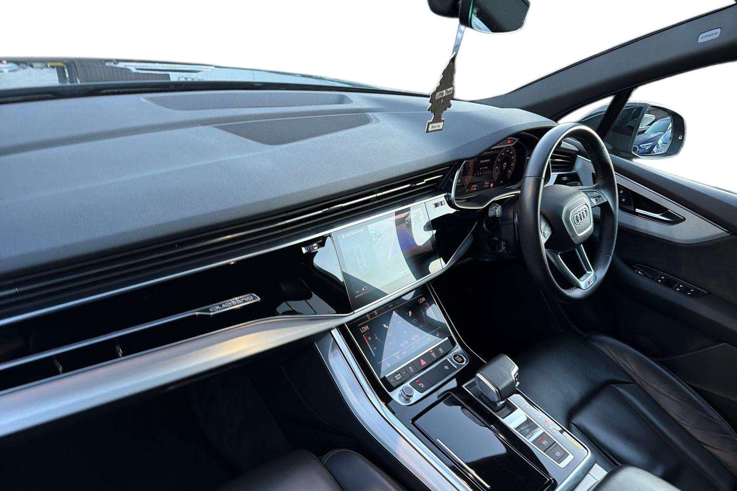 Used Audi Q7 2021 for sale - 76804809: Photo 2