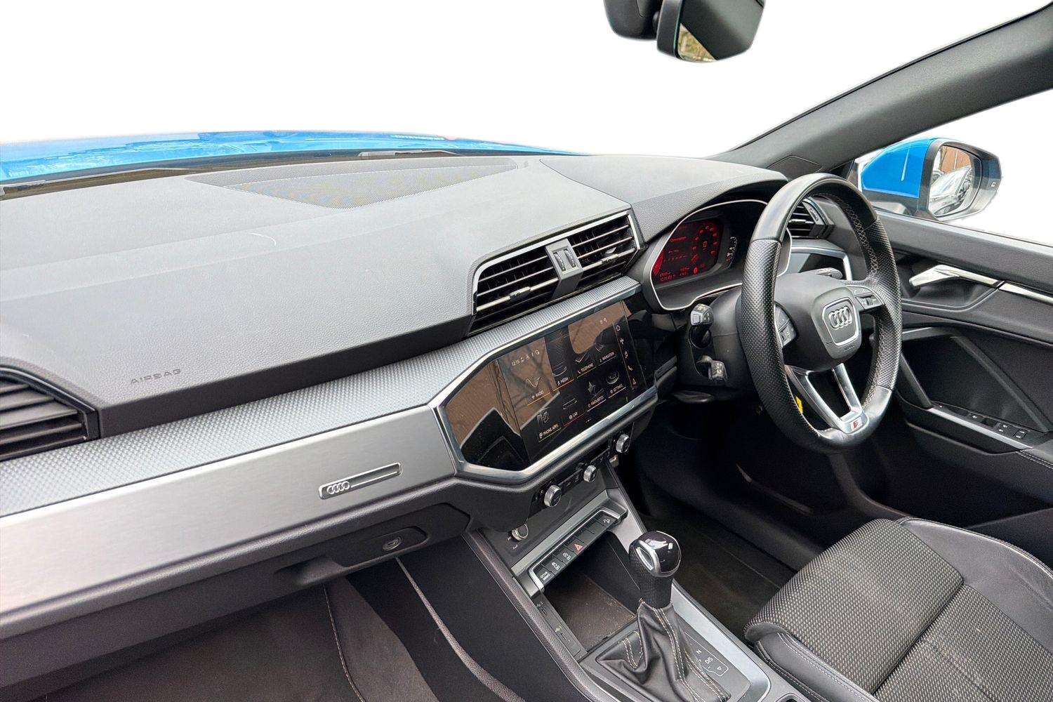 Used Audi Q3 2023 for sale - 78129771: Photo 2