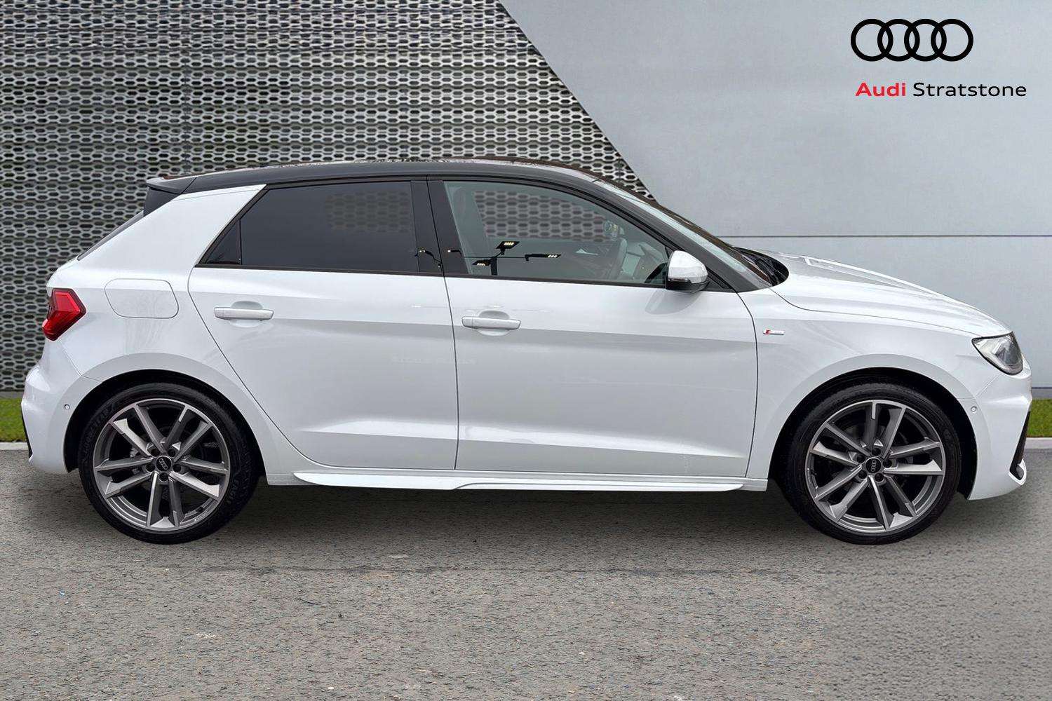Used Audi A1 2022 for sale - 76692161: Photo 4