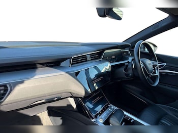 Used Audi e-tron 2020 for sale - 79499497: Photo