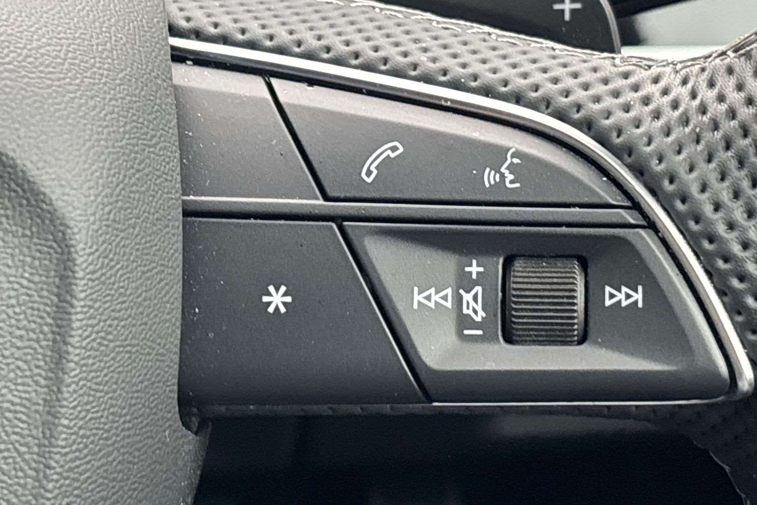 Used Audi Q7 2025 for sale - 76827610: Photo 17