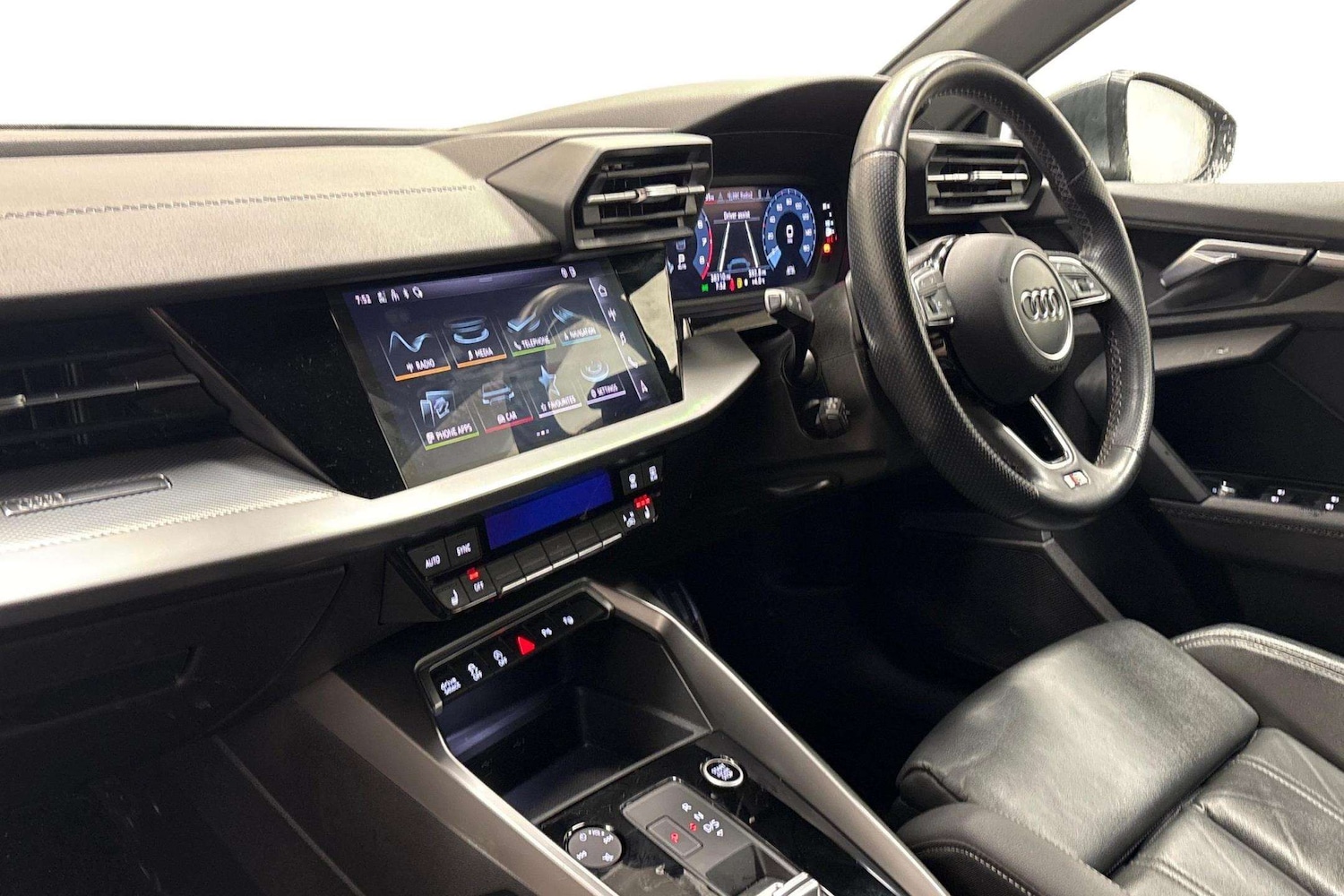 Used Audi A3 2022 for sale - 77772166: Photo 2