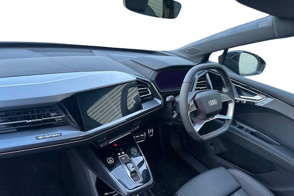 Used Audi Q4 e-tron 2024 for sale - 74716834: Photo 2