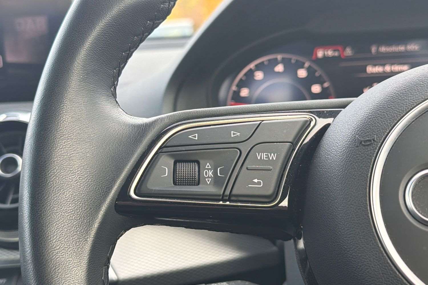 Used Audi Q2 2023 for sale - 76339647: Photo 16