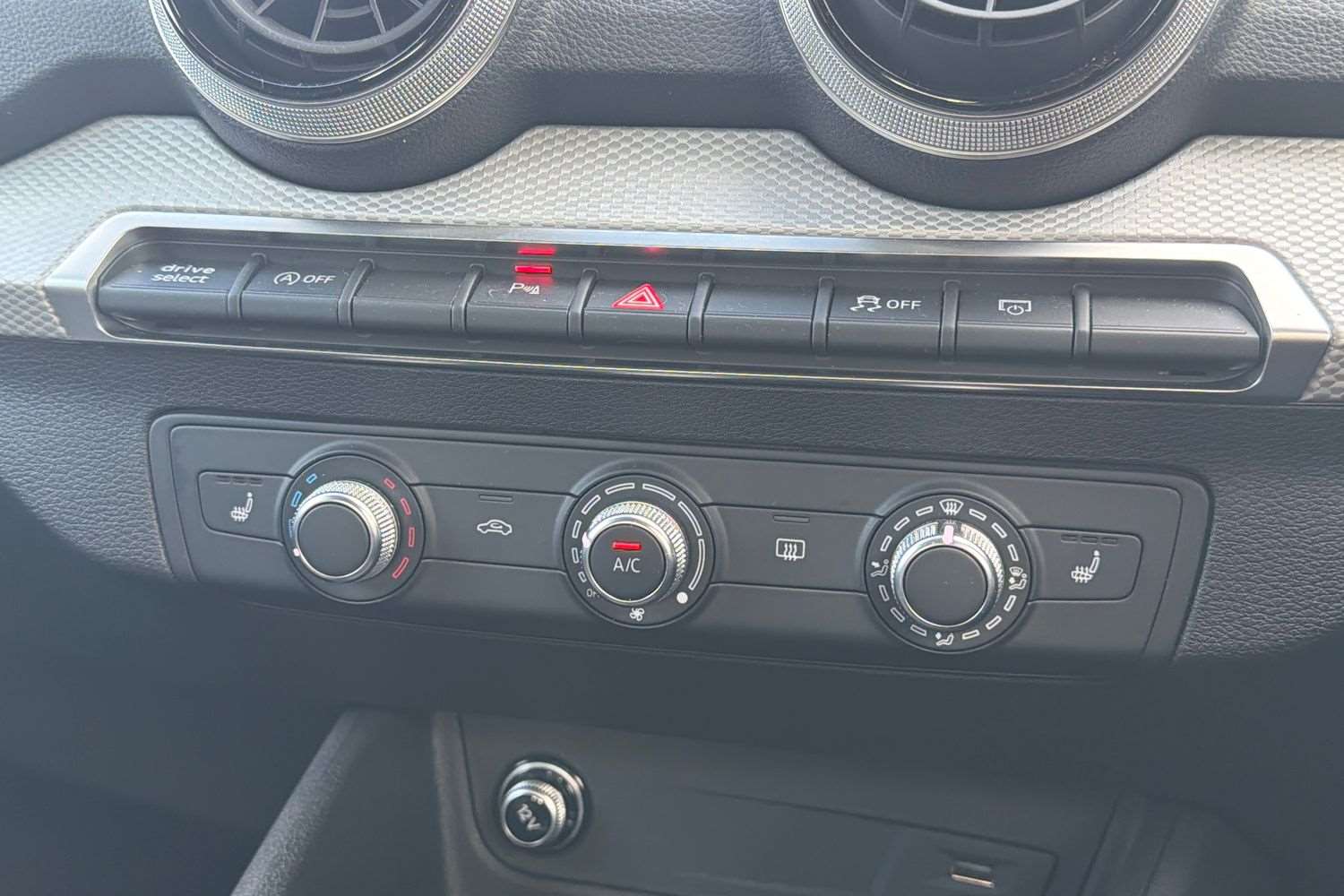 Used Audi Q2 2023 for sale - 76339647: Photo 28