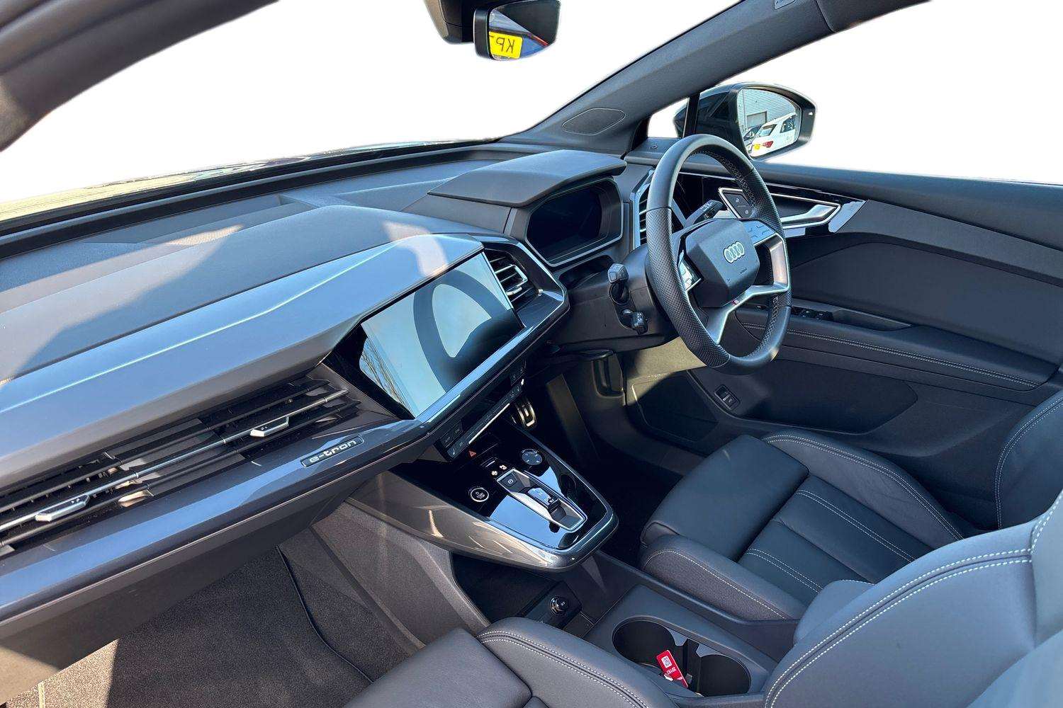 Used Audi Q4 e-tron 2025 for sale - 77740989: Photo 2