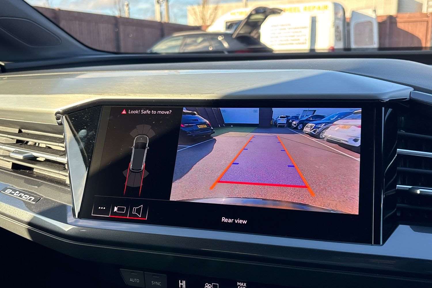 Used Audi Q4 e-tron 2025 for sale - 77740989: Photo 26