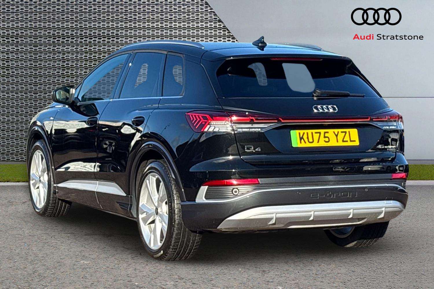 Used Audi Q4 e-tron 2025 for sale - 77740989: Photo 3