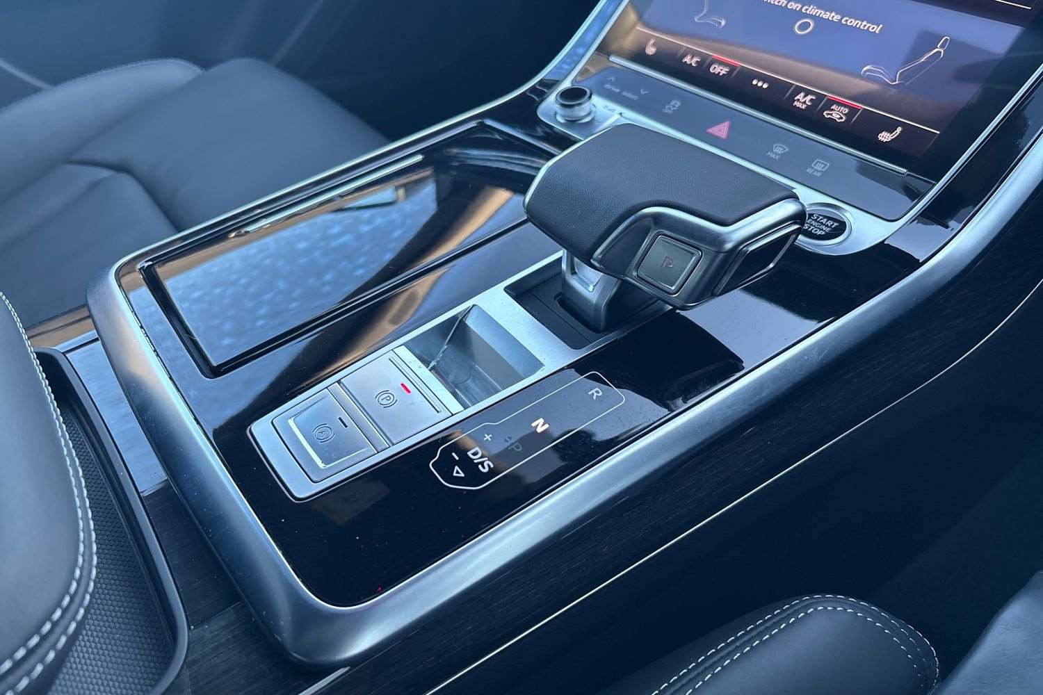 Used Audi Q8 2025 for sale - 76842851: Photo 15