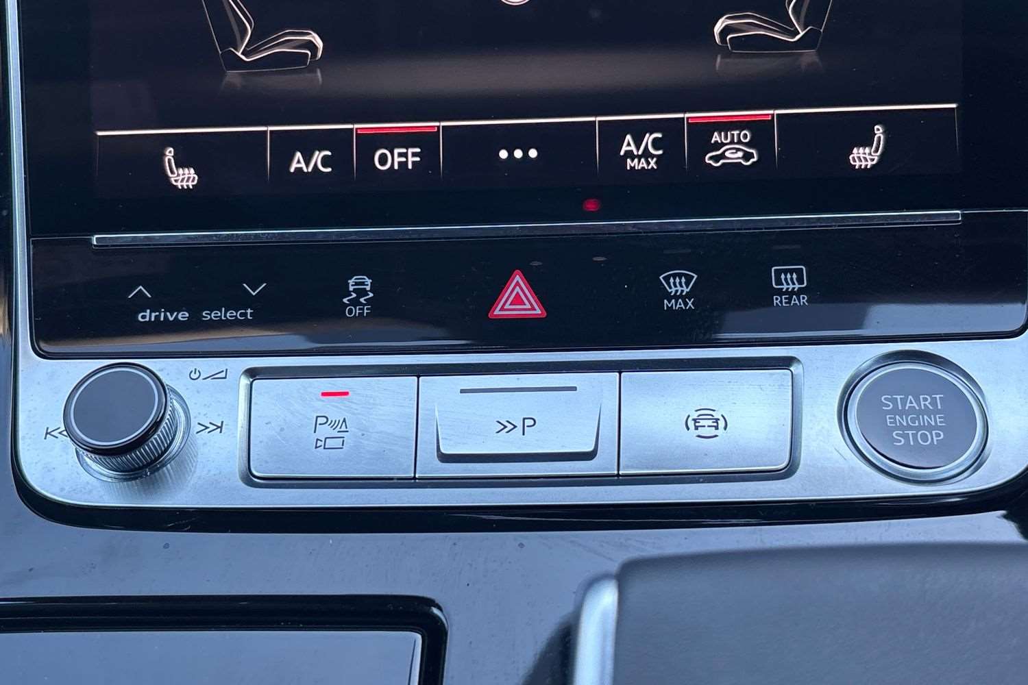 Used Audi Q8 2025 for sale - 76842851: Photo 30