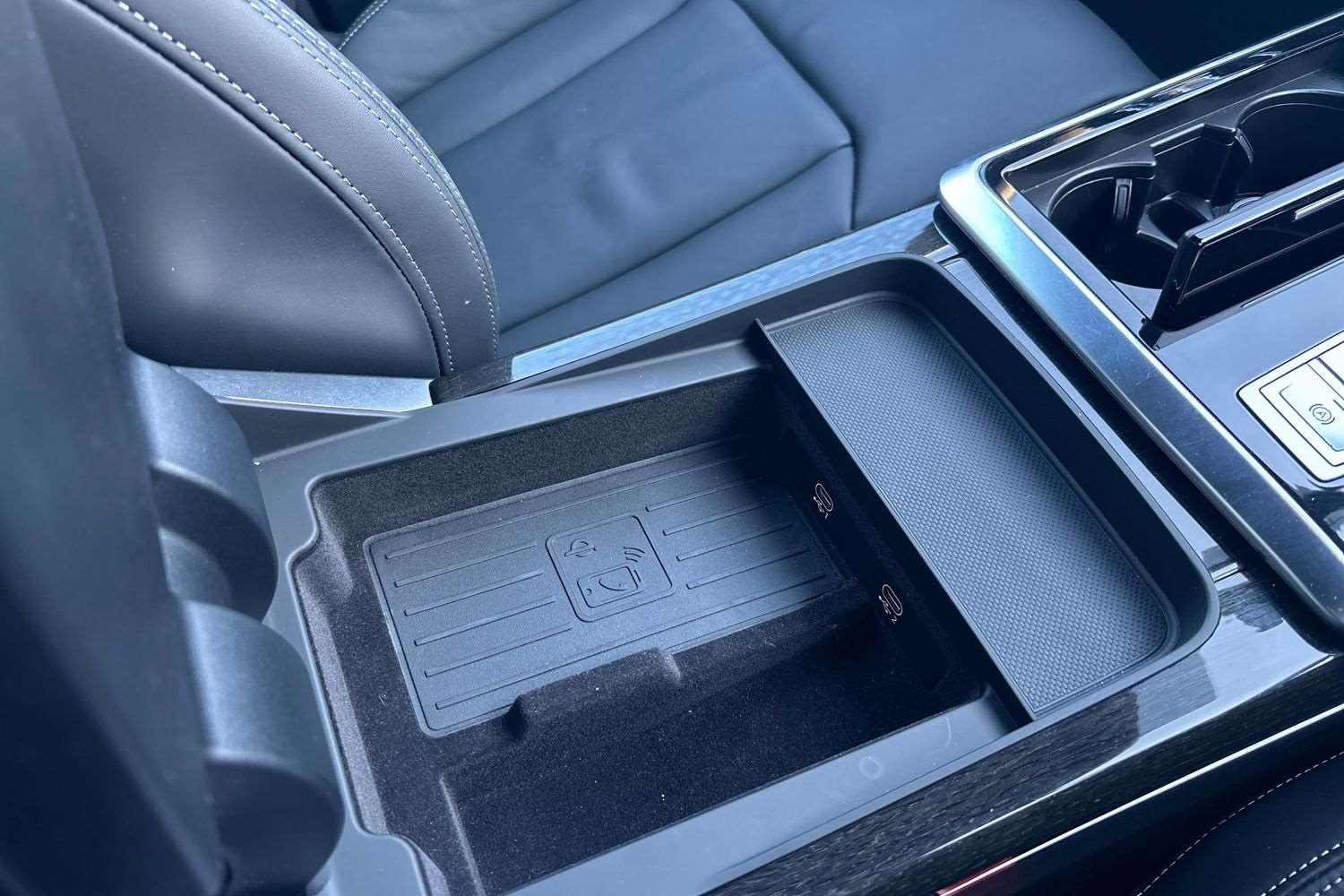 Used Audi Q8 2025 for sale - 76842851: Photo 31