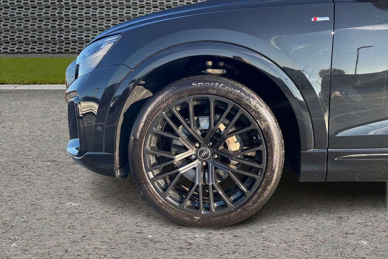 Used Audi Q8 2025 for sale - 76842851: Photo 9