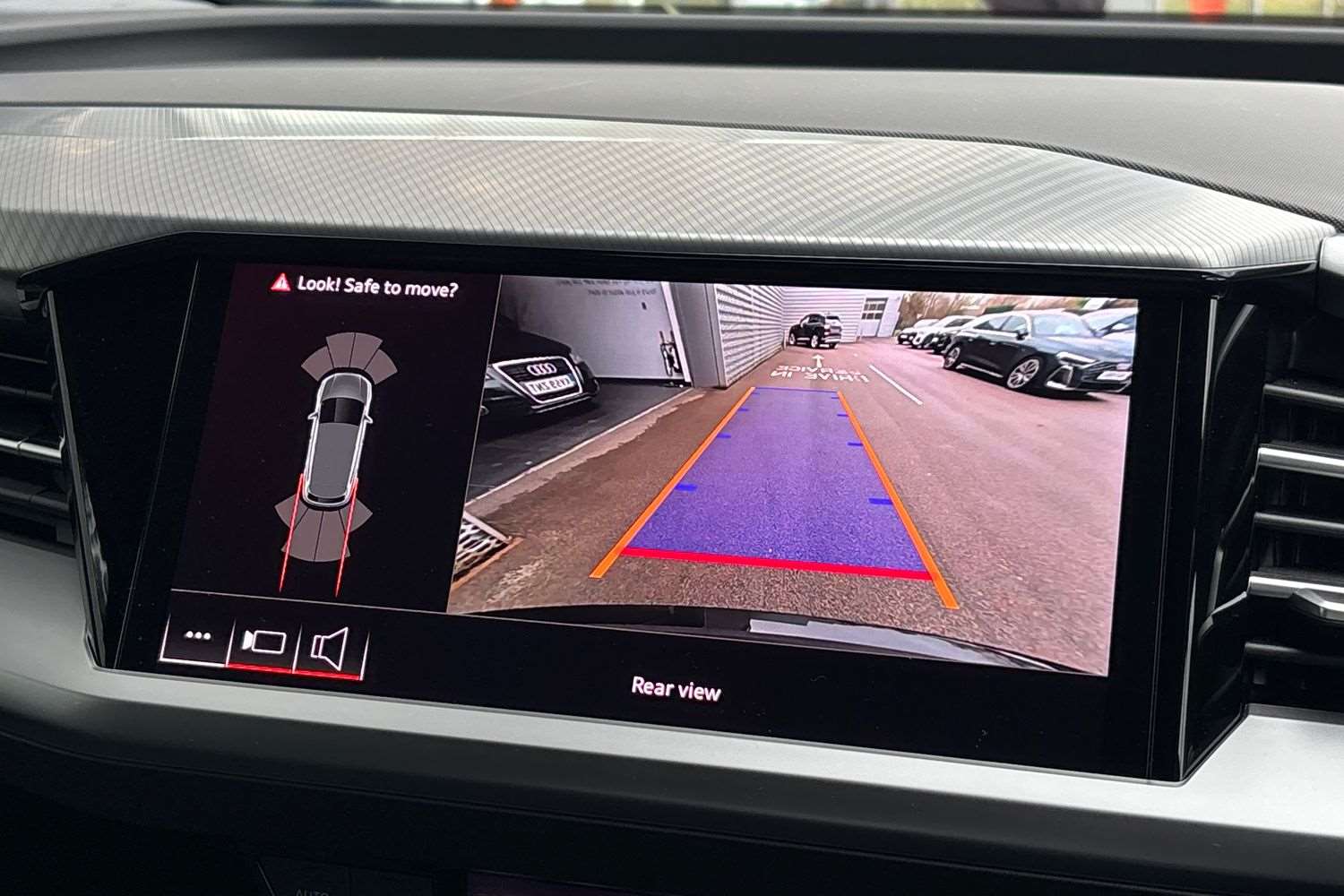 Used Audi Q4 e-tron 2025 for sale - 77772078: Photo 26