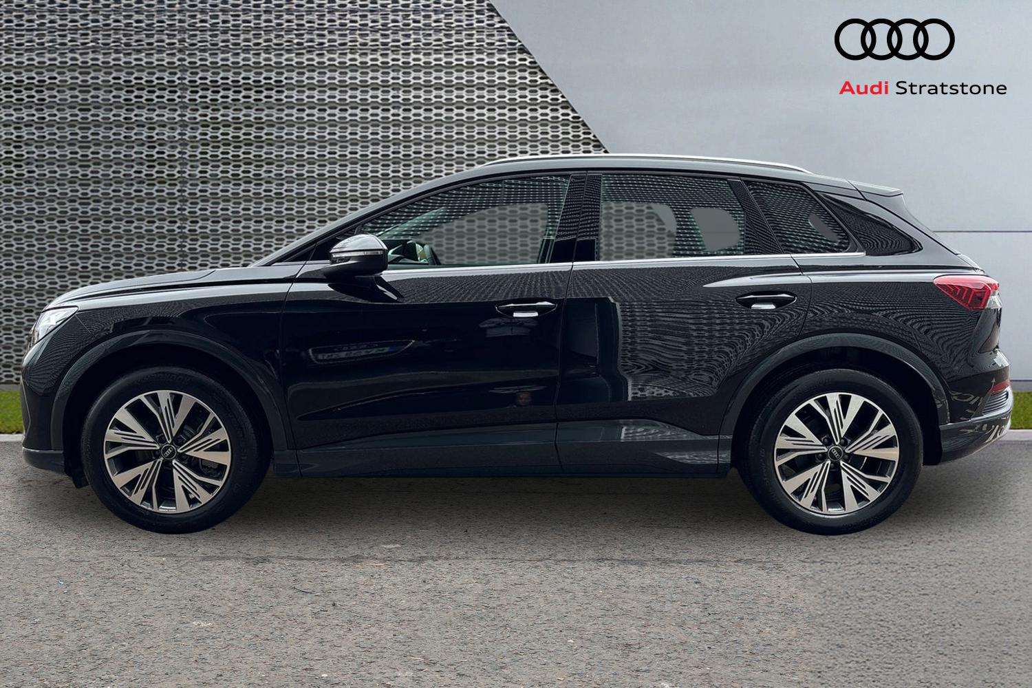 Used Audi Q4 e-tron 2025 for sale - 77772078: Photo 8