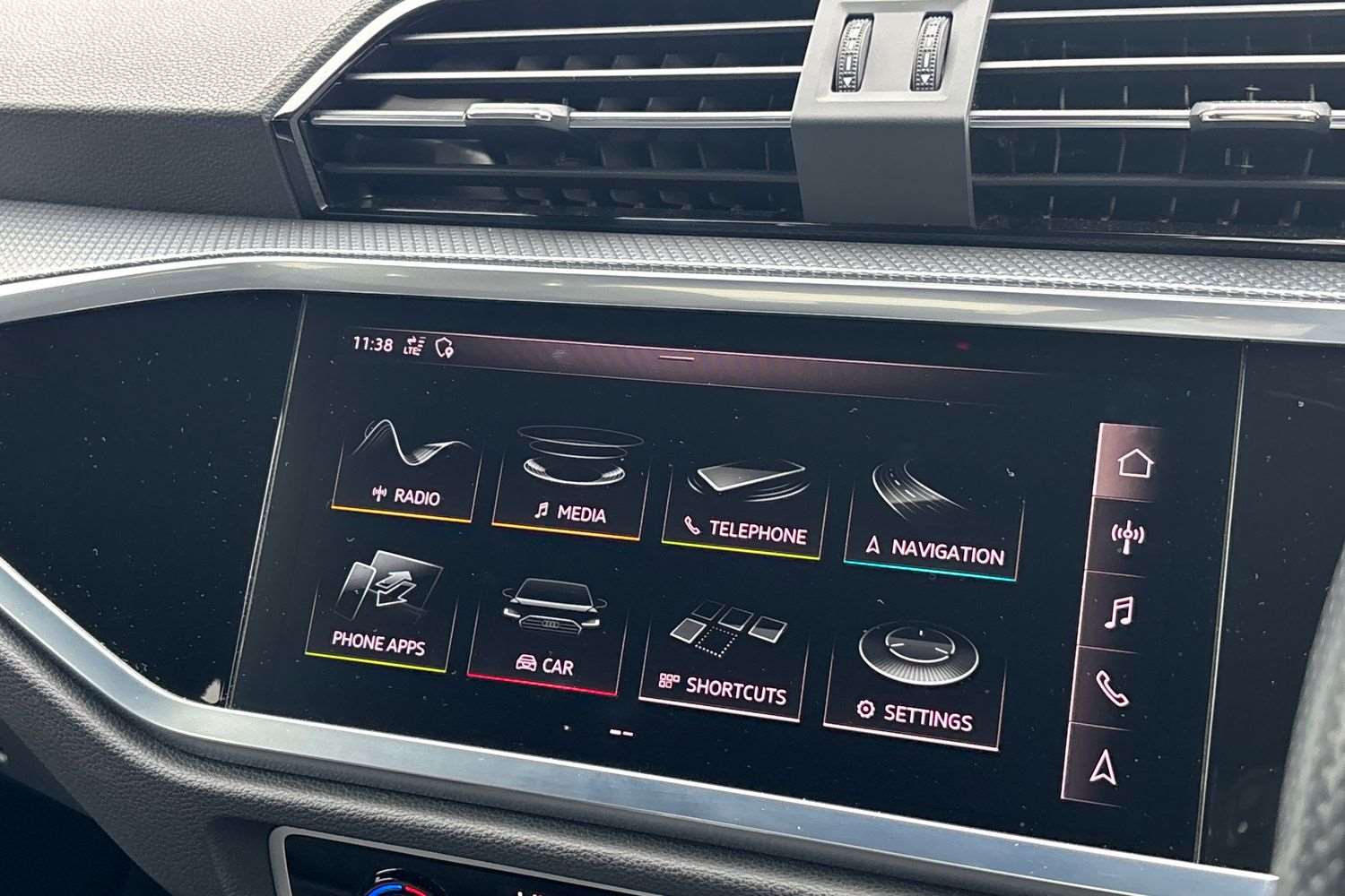 Used Audi Q3 2020 for sale - 77294326: Photo 27