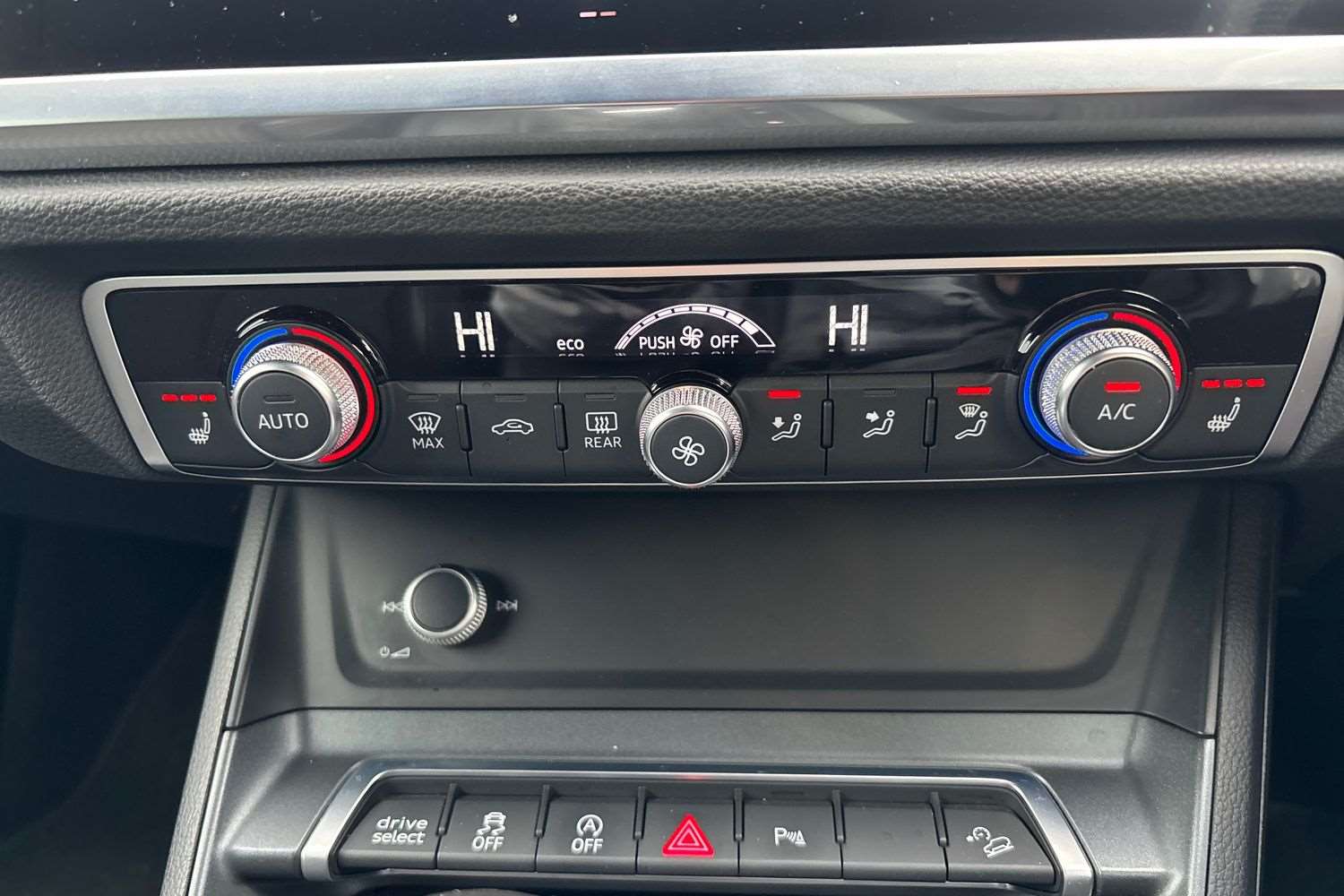 Used Audi Q3 2020 for sale - 77294326: Photo 30