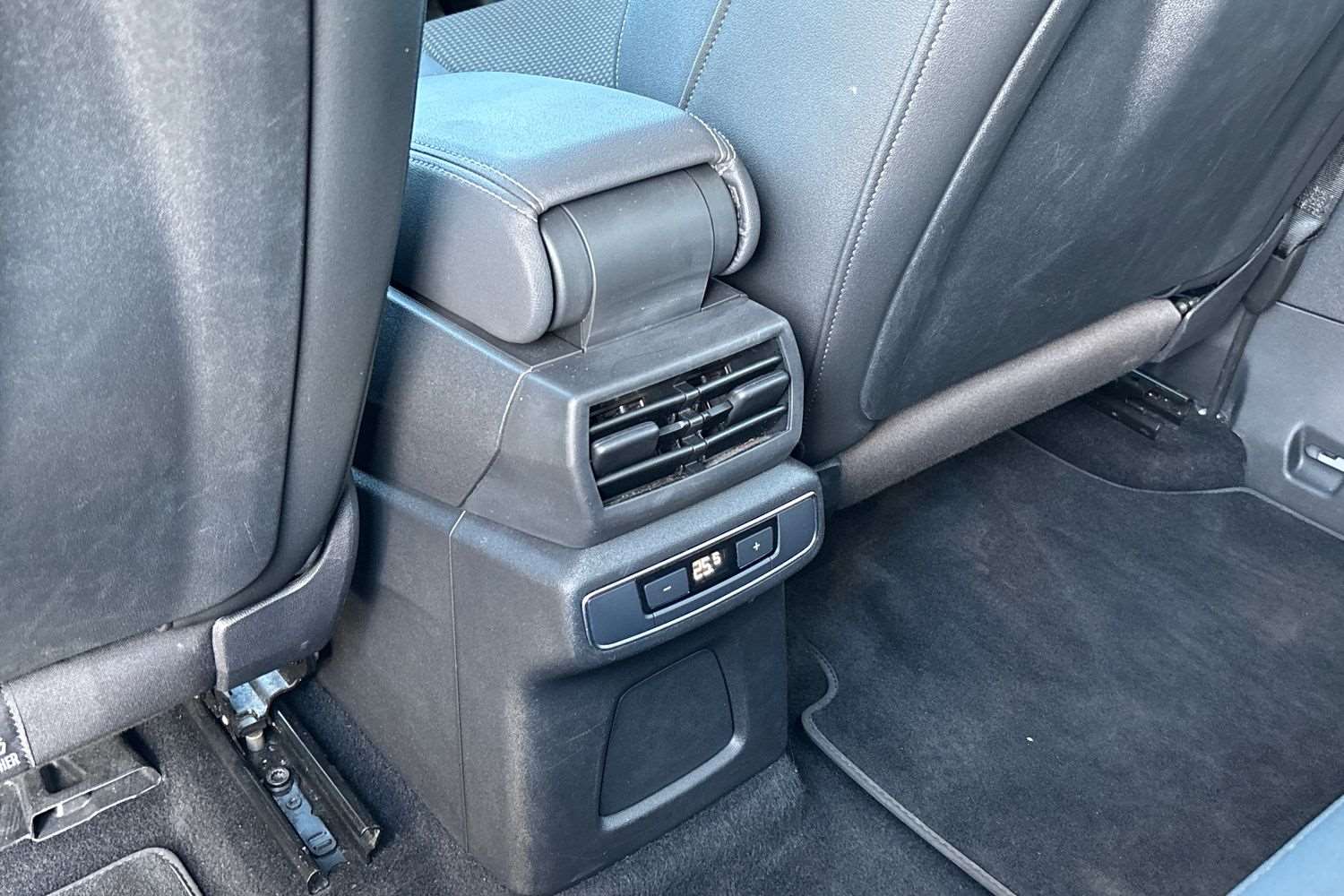 Used Audi Q4 e-tron 2023 for sale - 78037470: Photo 23