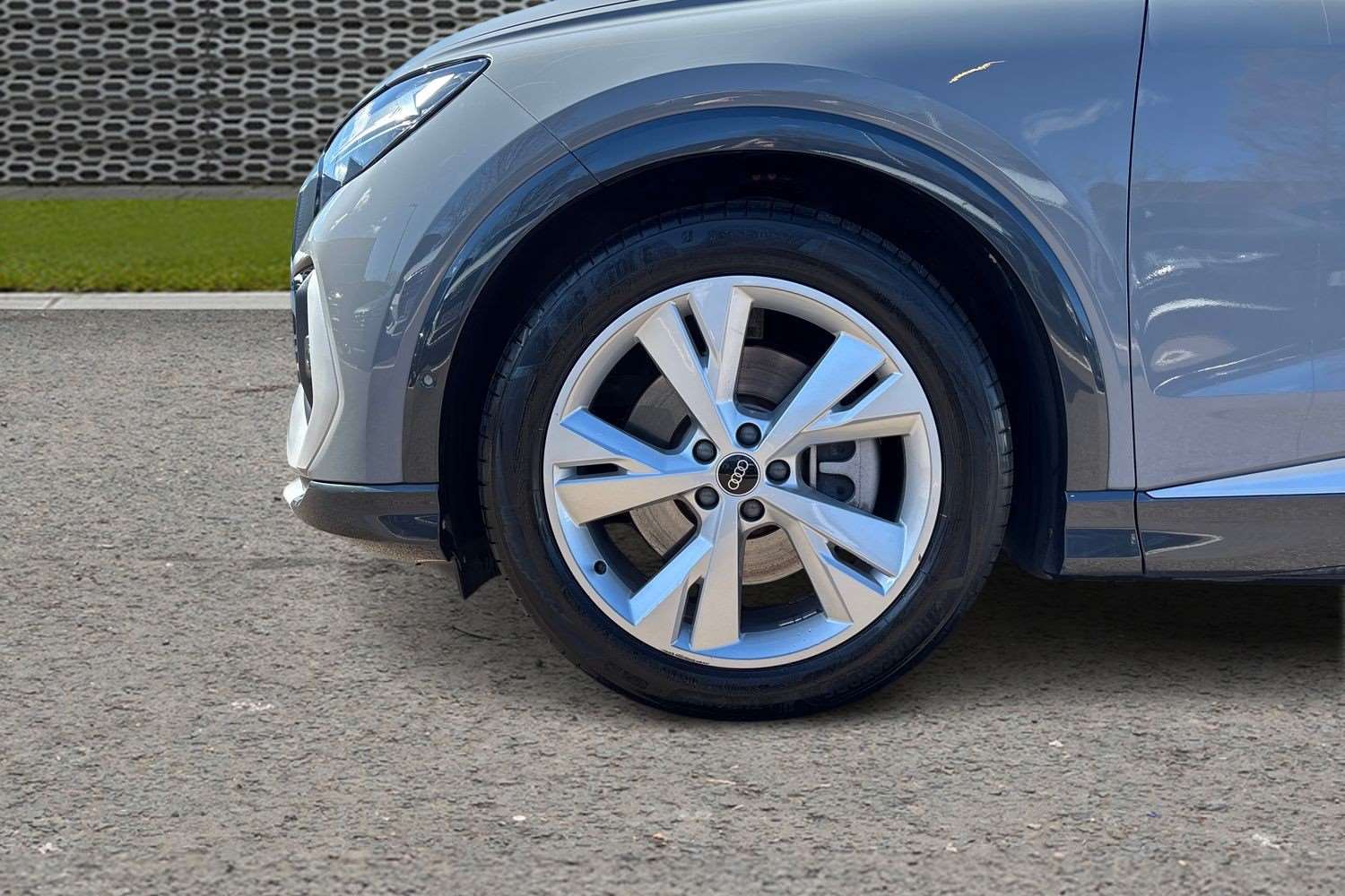 Used Audi Q4 e-tron 2023 for sale - 78037470: Photo 9