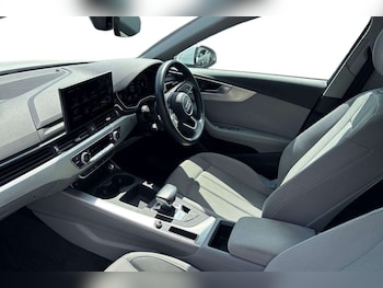 Used Audi A4 2022 for sale - 79351882: Photo