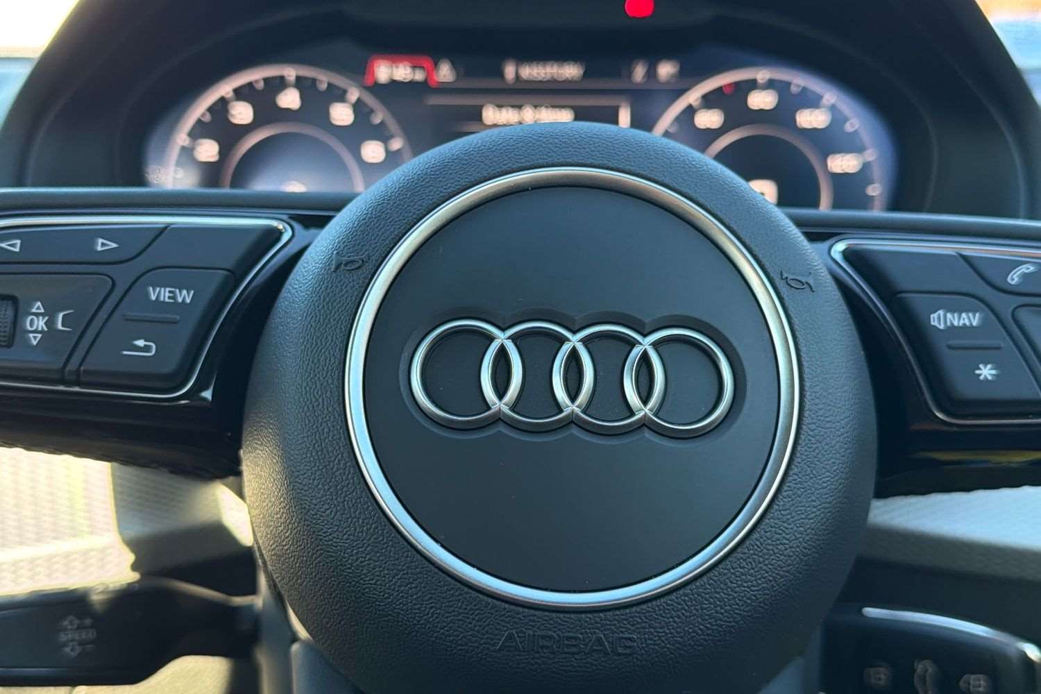 Used Audi Q2 2023 for sale - 76804736: Photo 32