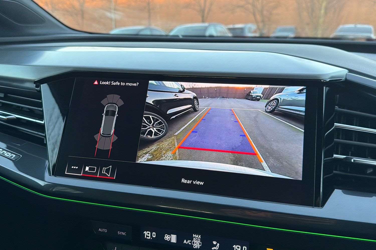 Used Audi Q4 e-tron 2025 for sale - 77093286: Photo 26