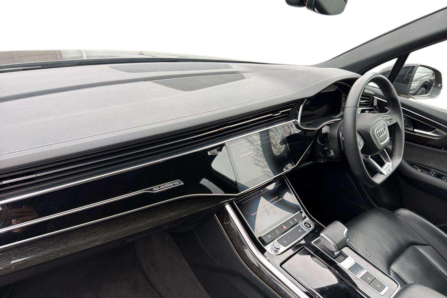 Used Audi Q7 2024 for sale - 78010536: Photo 2