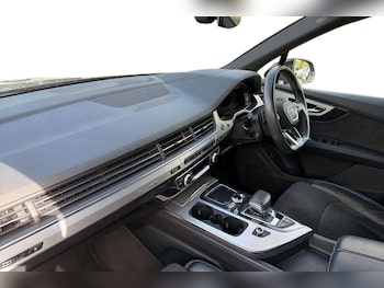 Used Audi Q7 2019 for sale - 76310829: Photo 2