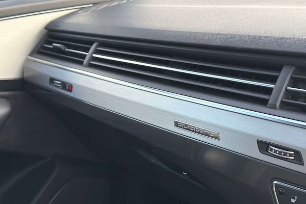 Used Audi Q7 2019 for sale - 76310829: Photo 34