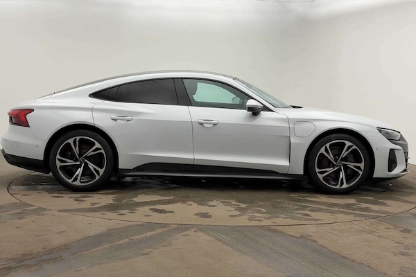 Used Audi e-tron GT 2023 for sale - 76298326: Photo 4