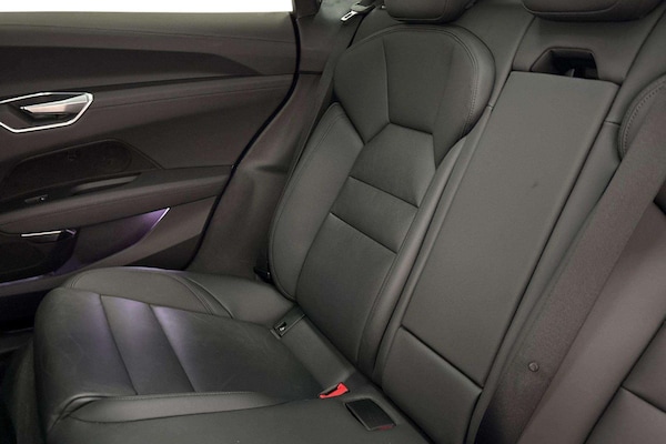 Used Audi e-tron GT 2023 for sale - 76298326: Photo 7