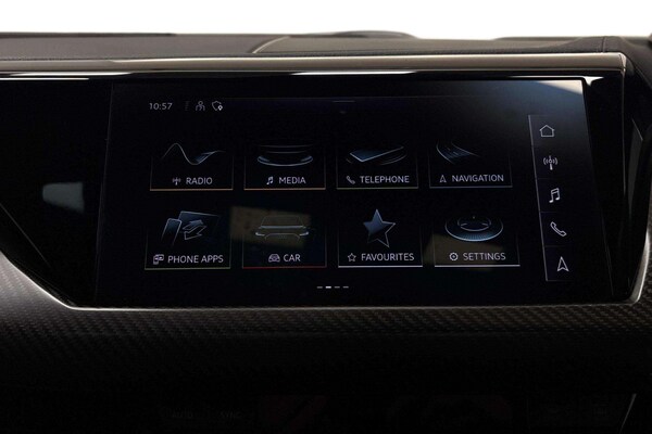 Used Audi e-tron GT 2023 for sale - 76298326: Photo 8