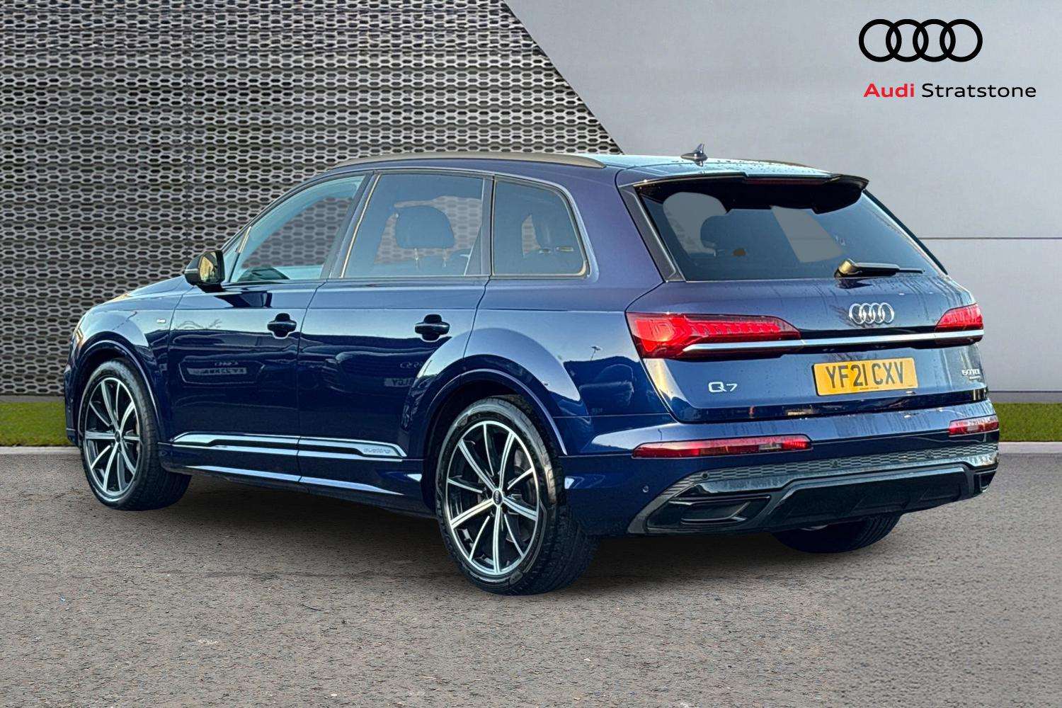 Used Audi Q7 2021 for sale - 77232905: Photo 3