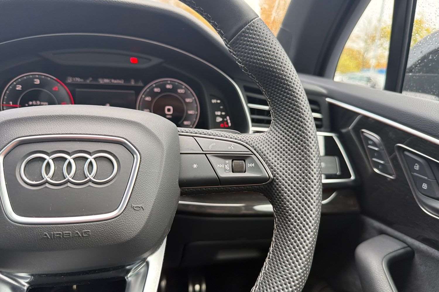 Used Audi Q7 2025 for sale - 76401249: Photo 17