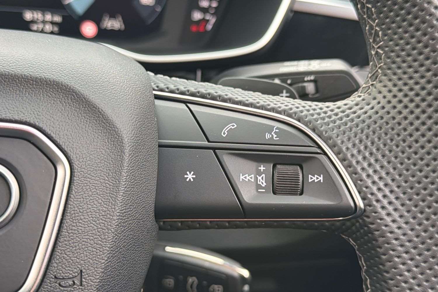 Used Audi Q3 2025 for sale - 77316529: Photo 17