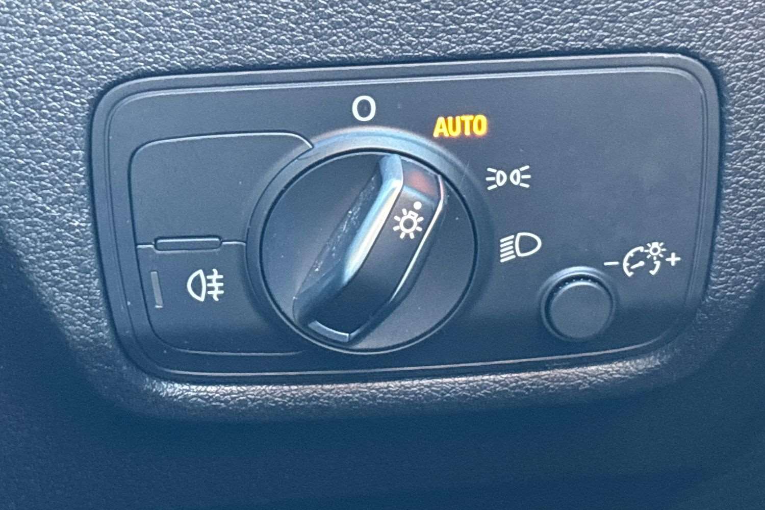 Used Audi Q2 2023 for sale - 76804932: Photo 30