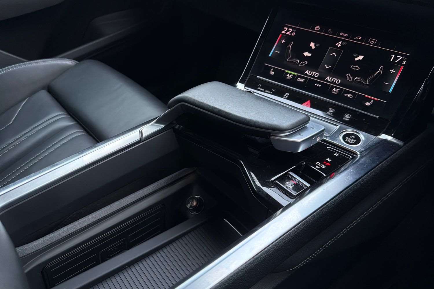 Used Audi Q8 2023 for sale - 77480682: Photo 15