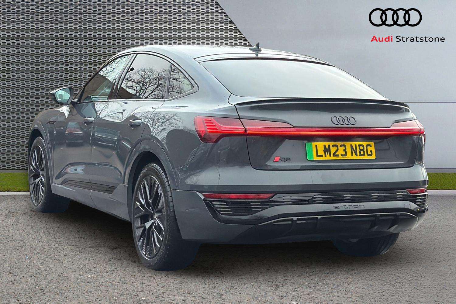 Used Audi Q8 2023 for sale - 77480682: Photo 3