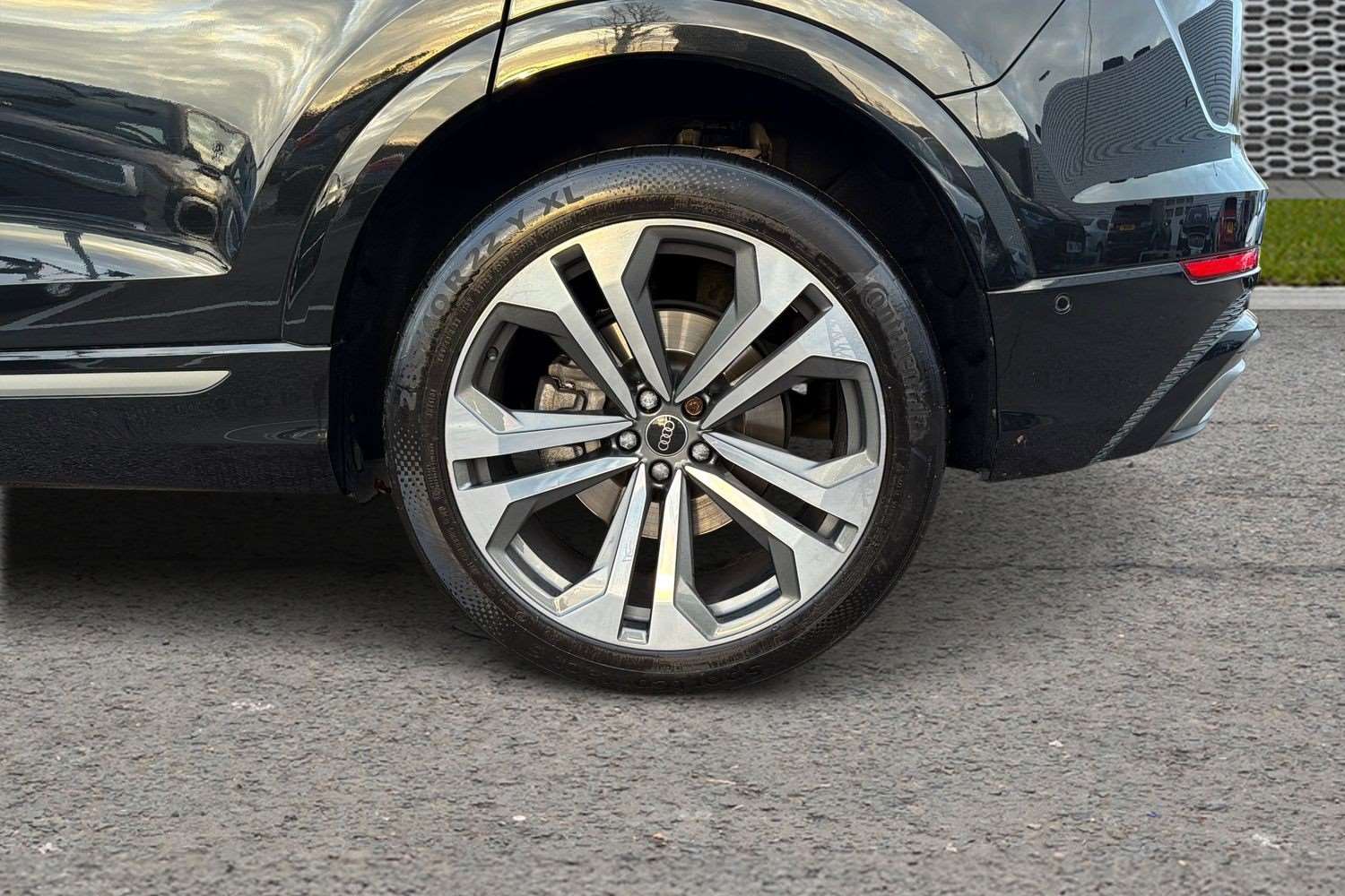 Used Audi Q8 for sale - 76475795: Photo 10