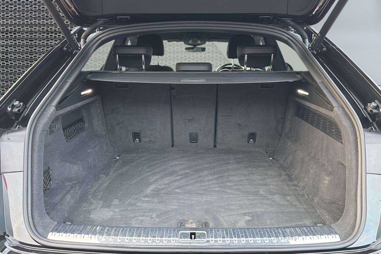 Used Audi Q8 for sale - 76475795: Photo 13