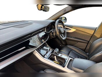 Used Audi Q8 2024 for sale - 76475795: Photo