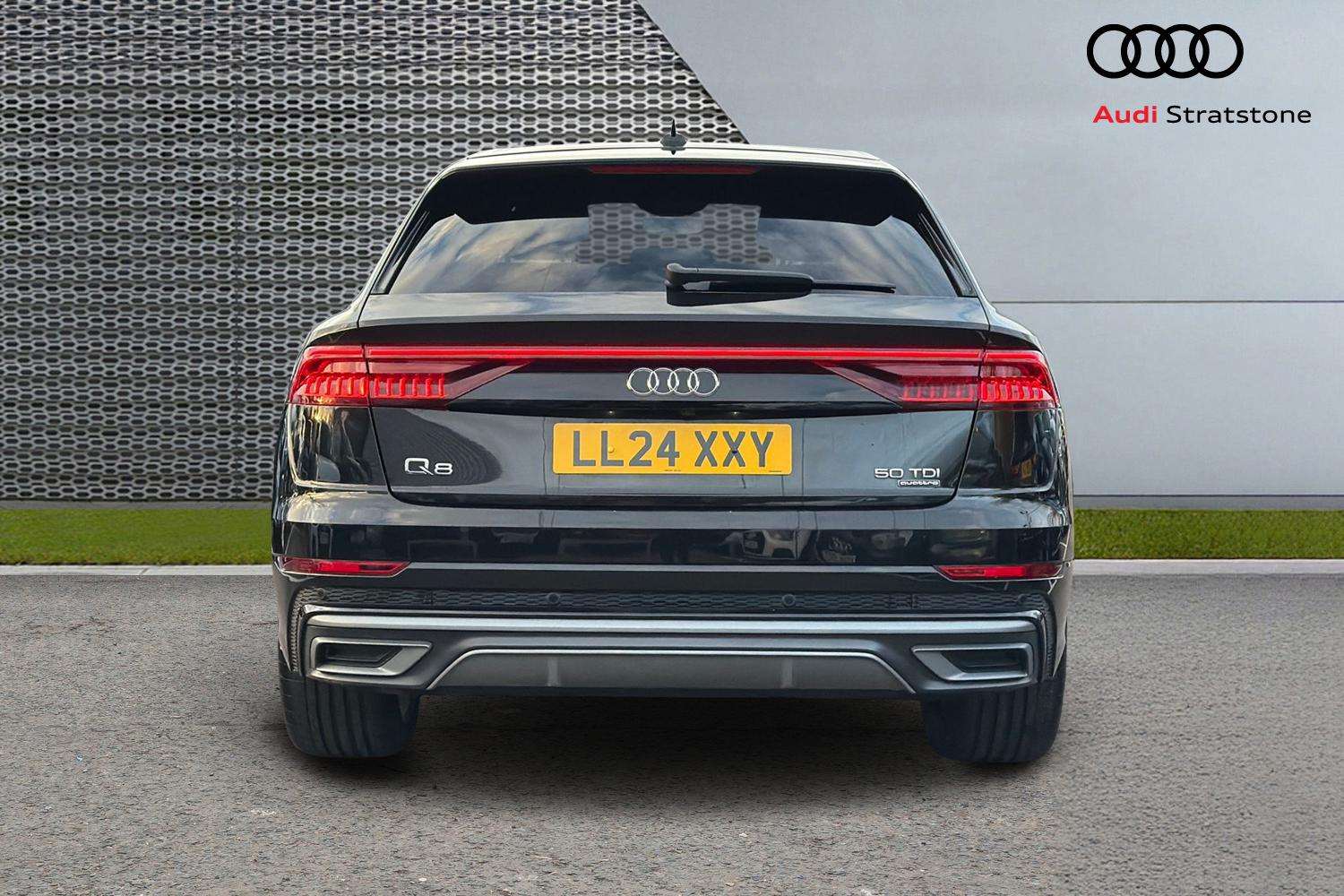 Used Audi Q8 for sale - 76475795: Photo 7